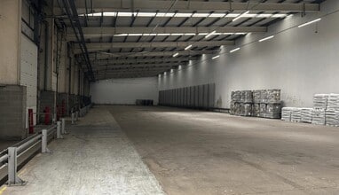 325-347 Oldfield Ln N, Greenford à louer Photo de l’immeuble– Image 1 sur 1