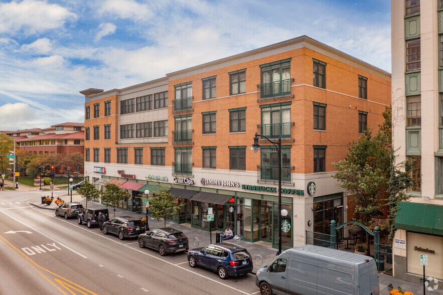 125 N Euclid Ave, Oak Park, IL à louer - Photo de l’immeuble – Image 2 sur 14