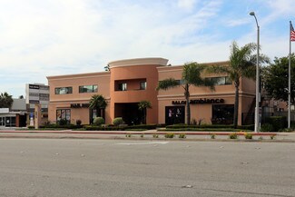 Plus de détails pour 5075 Warner Ave, Huntington Beach, CA - Bureau/Local commercial, Local commercial à louer