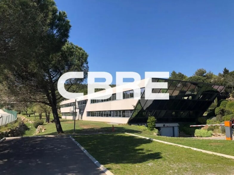 Bureau dans SOPHIA ANTIPOLIS à louer - Photo de l’immeuble – Image 1 sur 9