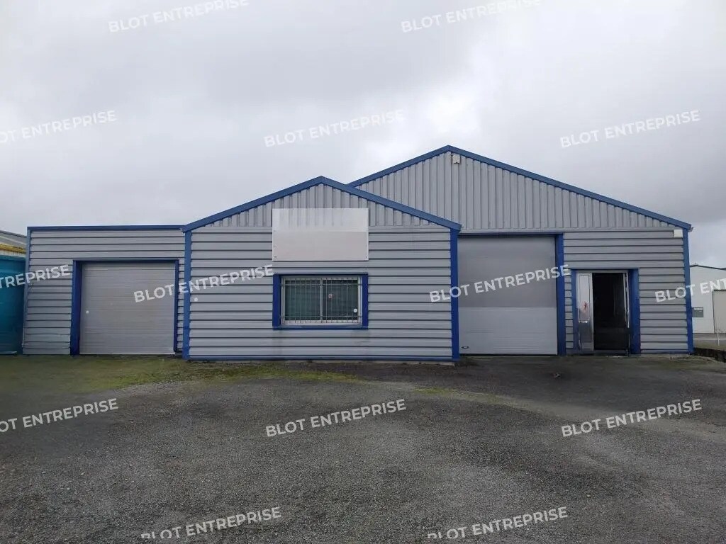 Local d’activités dans Saint-Évarzec à louer Photo de l’immeuble– Image 1 sur 9