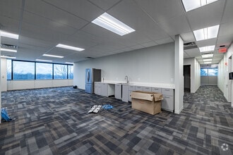 900 US Highway 9 N, Woodbridge, NJ à louer Photo intérieure– Image 2 sur 18