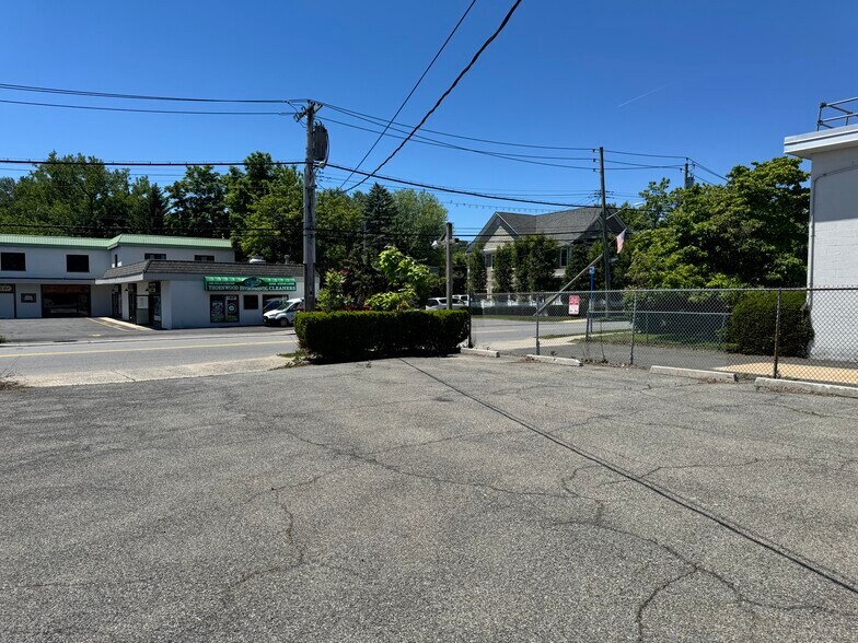 479 Marble Ave, Pleasantville, NY à vendre - Photo de l’immeuble – Image 2 sur 3