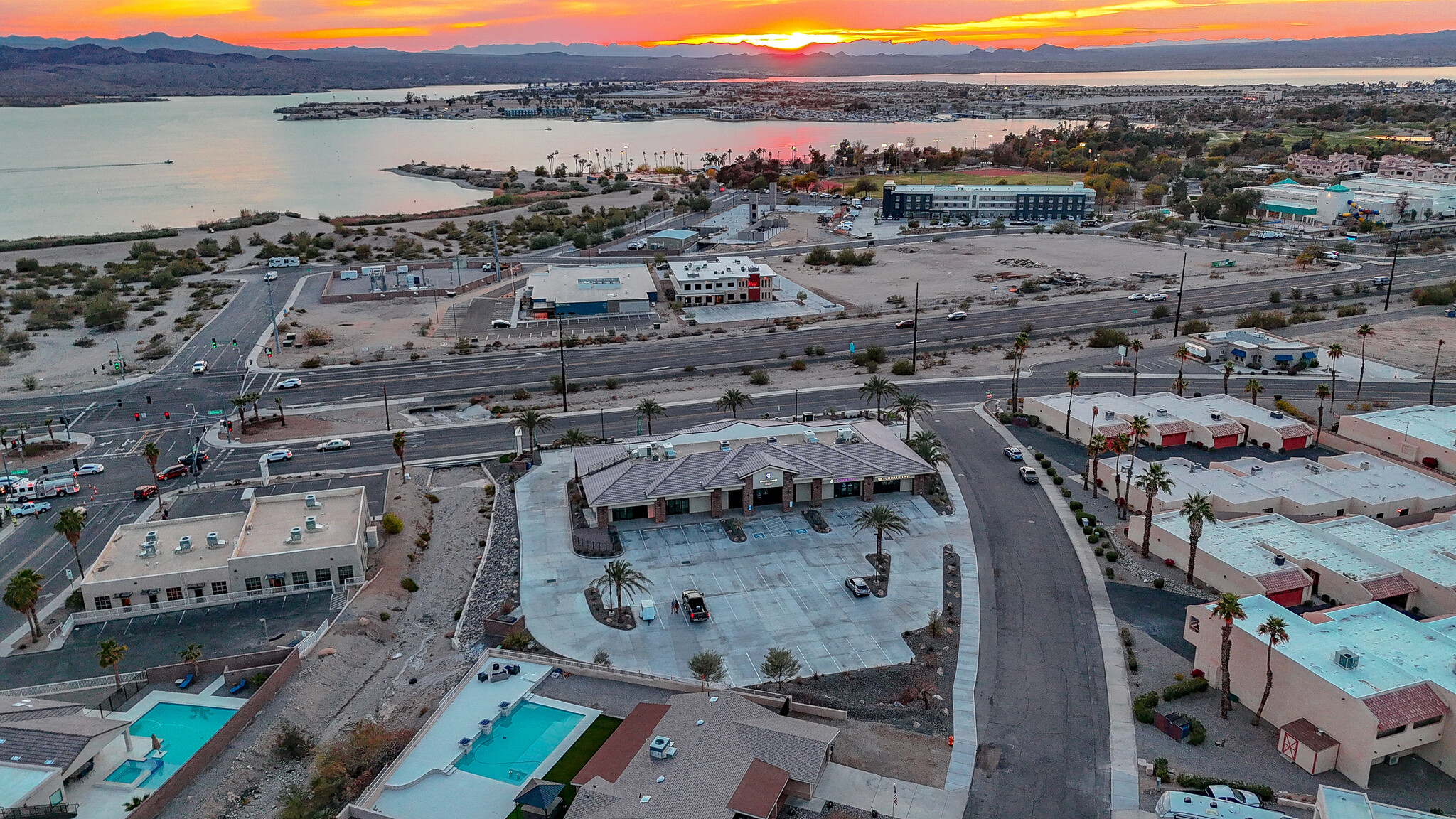 450 Lake Havasu Ave, Lake Havasu City, AZ à louer Photo principale– Image 1 sur 3