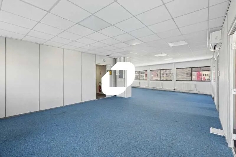 Bureau dans Chilly-Mazarin à vendre - Photo intérieure – Image 3 sur 14