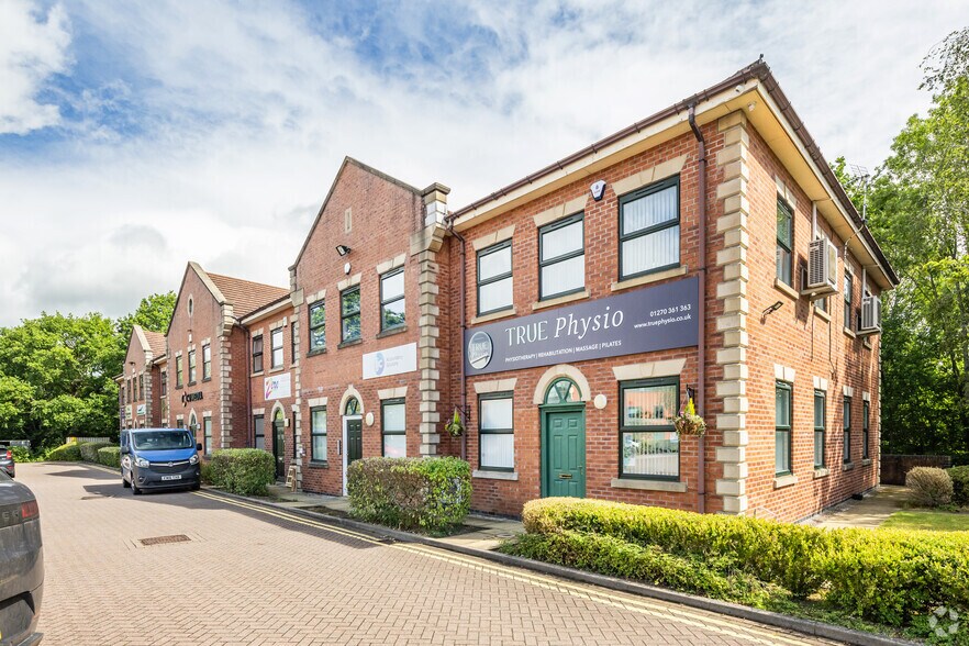 Mallard Ct, Crewe à vendre - Photo principale – Image 1 sur 2