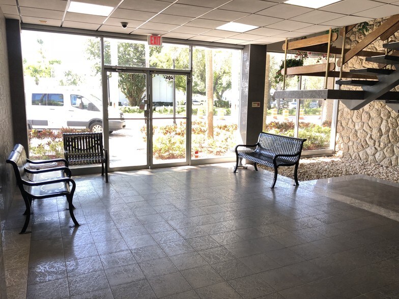 2514 Hollywood Blvd, Hollywood, FL à louer - Autre – Image 3 sur 11