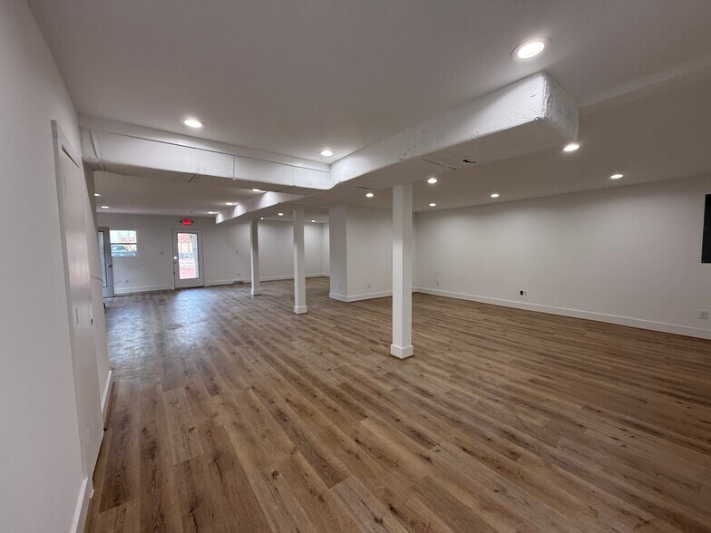 2501 S Shepherd Dr, Houston, TX à louer - Photo de l’immeuble – Image 3 sur 7