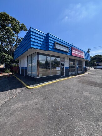 Plus de détails pour 109 Rt 112, Port Jefferson Station, NY - Local commercial à louer