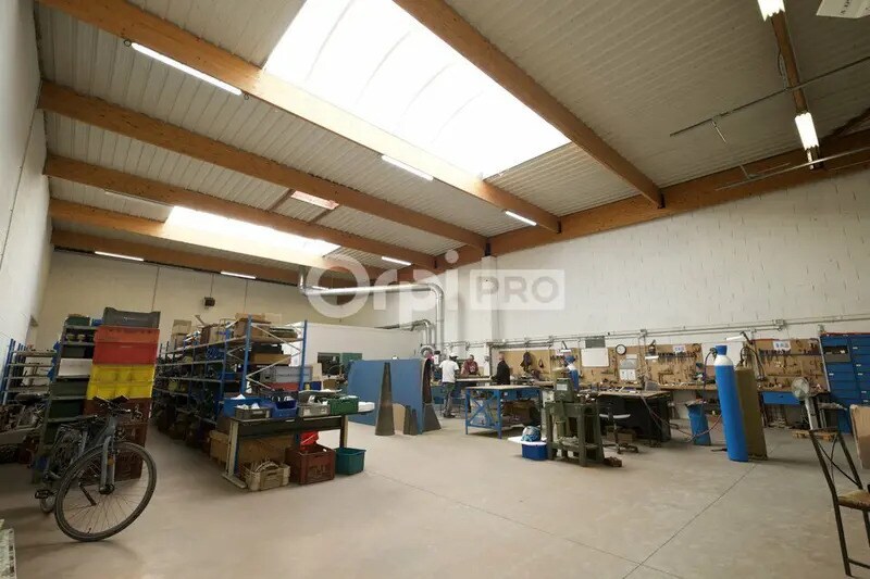 Bureau dans Décines-Charpieu à louer - Photo intérieure – Image 2 sur 28