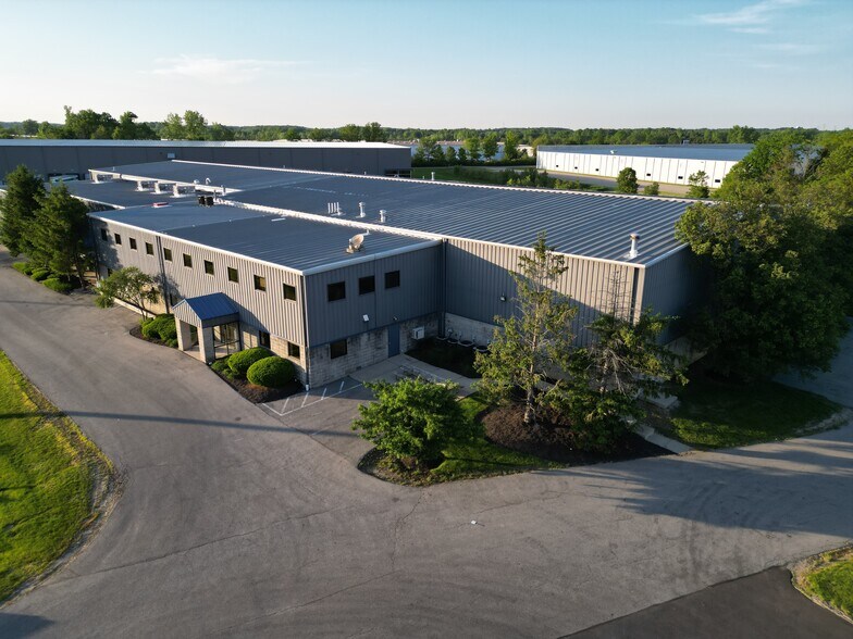 7858 Industrial Pky, Plain City, OH à louer - Photo de l’immeuble – Image 3 sur 31