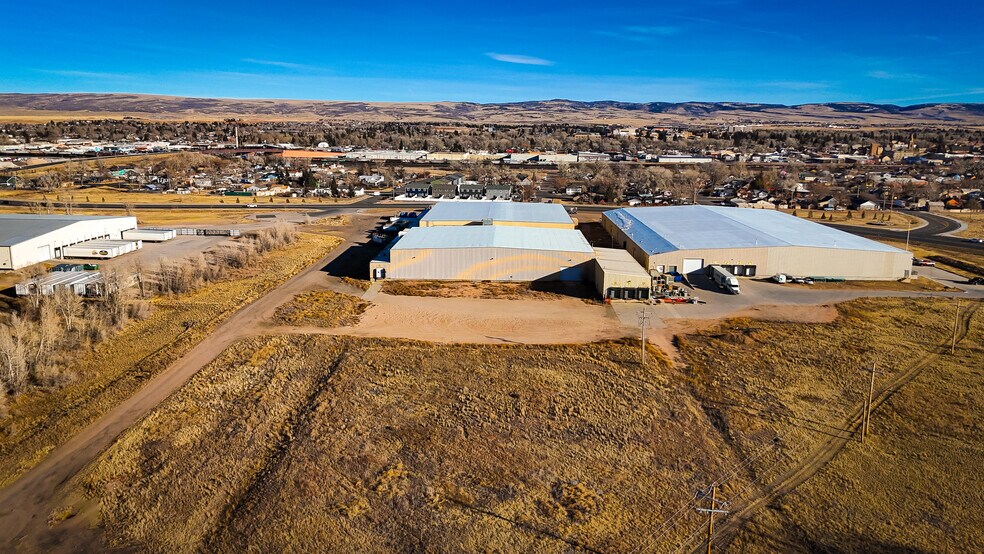 575 Snowy Range Rd, Laramie, WY à louer - Photo de l’immeuble – Image 3 sur 17