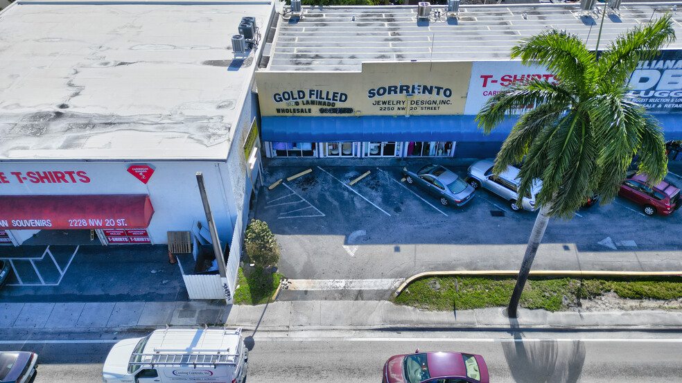 2250-2266 NW 20th St, Miami, FL à vendre - Photo de l’immeuble – Image 3 sur 19