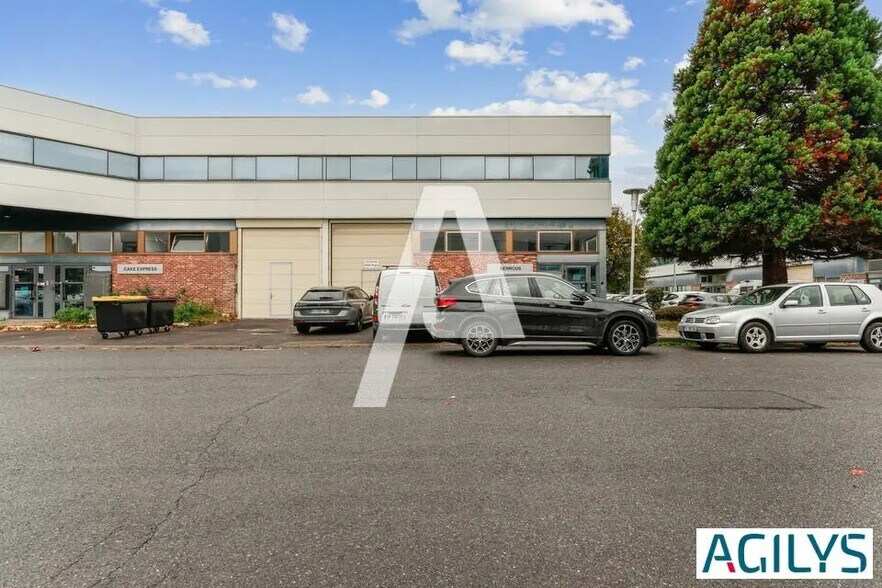 Local d’activités dans Bonneuil-sur-Marne à louer - Photo de l’immeuble – Image 3 sur 6