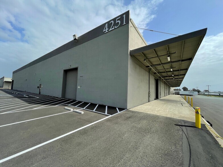 4251 Iowa St, Benicia, CA à louer - Photo de l’immeuble – Image 2 sur 5