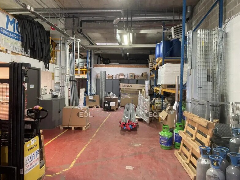 Local d’activités dans Gennevilliers à louer - Photo de l’immeuble – Image 2 sur 12