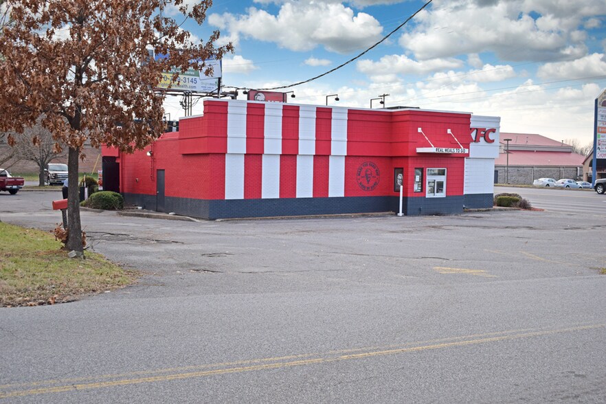 2800 Lone Oak Rd, Paducah, KY à louer - Photo de l’immeuble – Image 2 sur 9