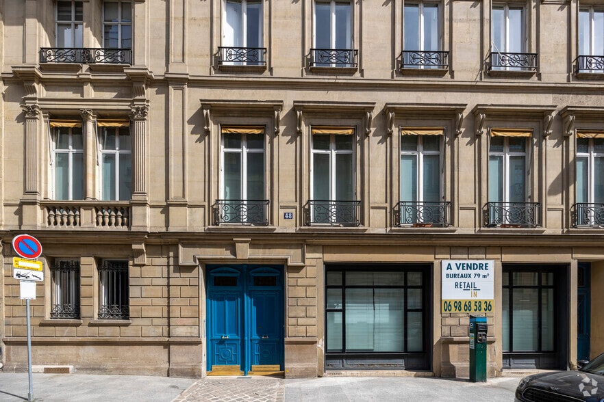 48 Rue De La Bienfaisance, Paris à vendre - Photo de l’immeuble – Image 2 sur 5