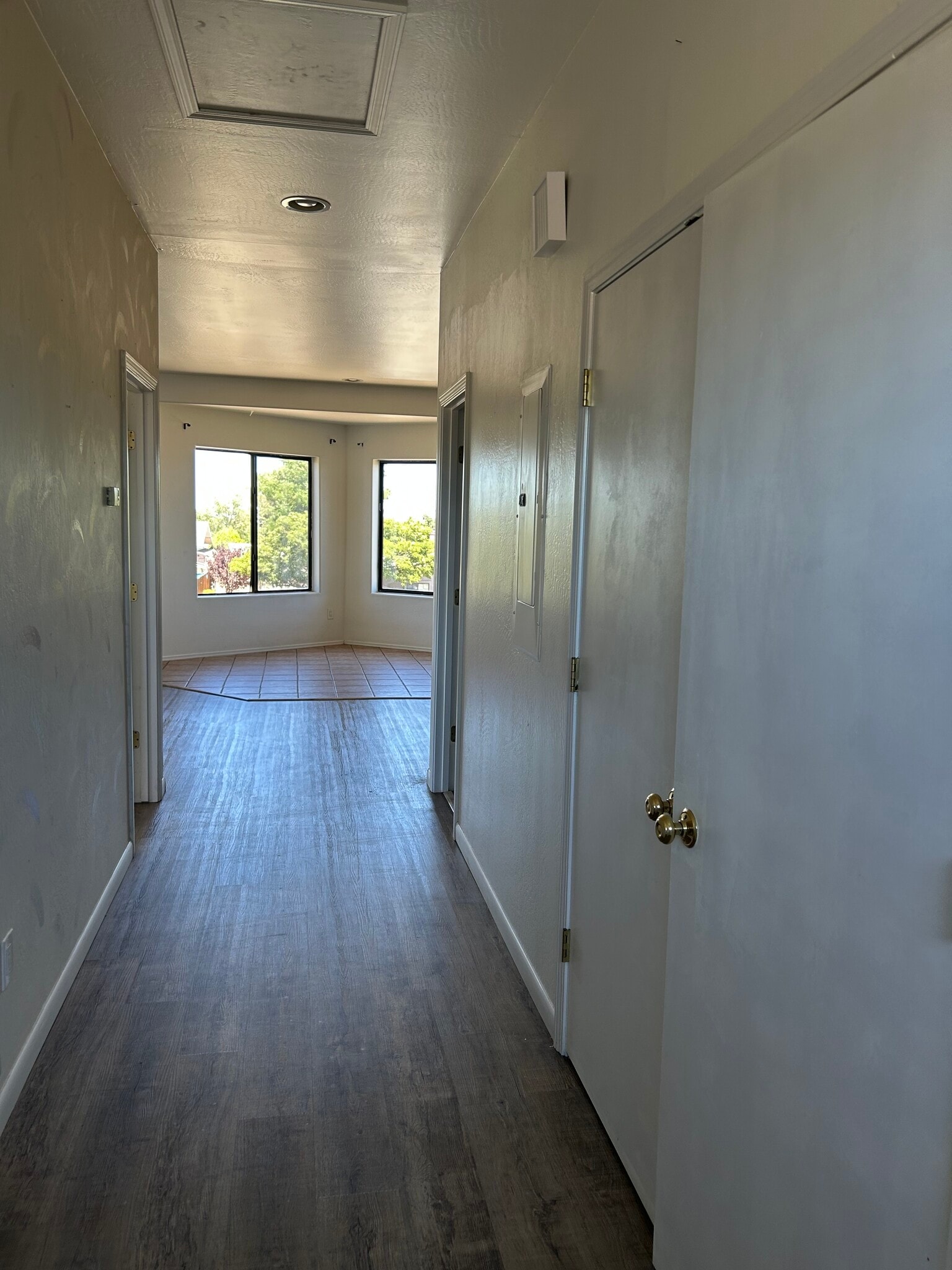 6221 E Copper Hill Dr, Prescott Valley, AZ à louer Photo intérieure– Image 1 sur 23