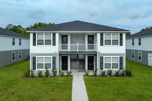 Plus de détails pour 9612 Hood Rd, Jacksonville, FL - Logement à vendre