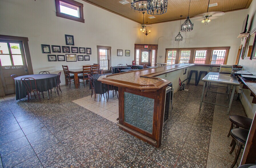 301 N Picacho St, Casa Grande, AZ à vendre - Photo de l’immeuble – Image 3 sur 45