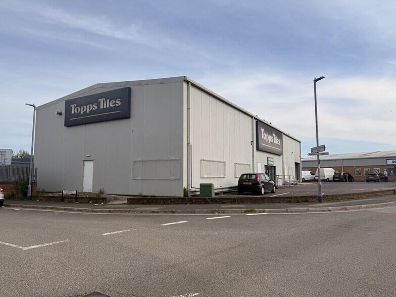 4b Avery Way, Saltash à louer - Photo de l’immeuble – Image 2 sur 3