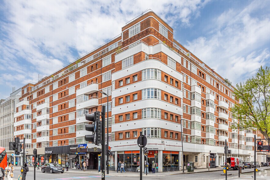 154-162 Tottenham Court Rd, Londres à louer - Photo principale – Image 1 sur 6
