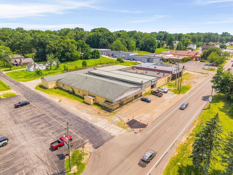 1609-1625 Massillon Rd, Akron, OH à vendre - Photo de l’immeuble – Image 2 sur 15