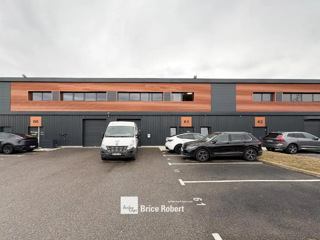 401 Rue Le Chatelier, Vaulx-Milieu à vendre Photo de l’immeuble– Image 1 sur 7