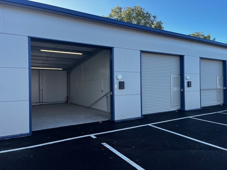 Commerce Close, Westbury à louer - Photo de l’immeuble – Image 3 sur 6