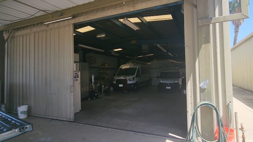 1125 Sumner St, Bakersfield, CA à vendre - Vidéo sur l’annonce professionnelle – Image 2 sur 11
