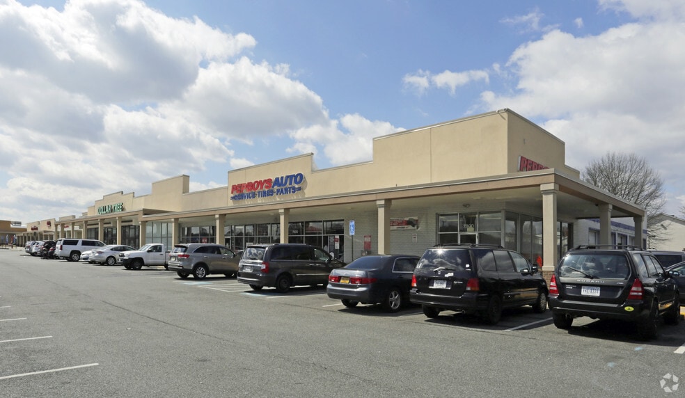 7800-7844 Richmond Hwy, Alexandria, VA à louer - Photo de l’immeuble – Image 1 sur 3