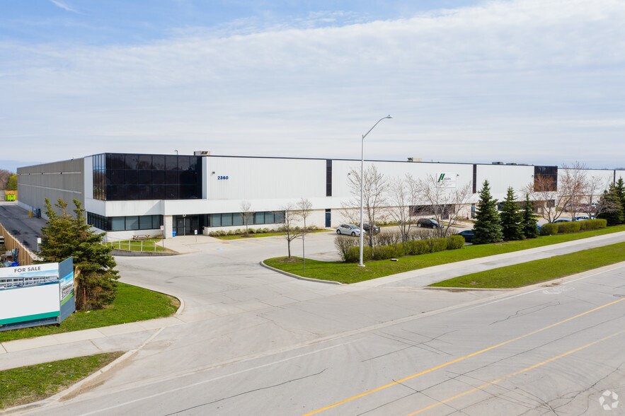 2360 Cornwall Rd, Oakville, ON à louer - Photo de l’immeuble – Image 2 sur 6