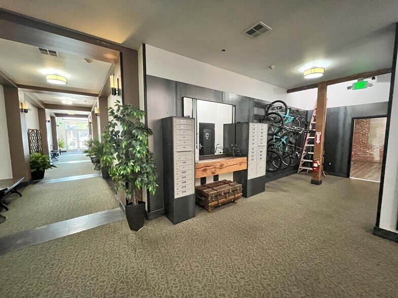 249 Liberty St NE, Salem, OR à louer - Photo intérieure – Image 2 sur 31