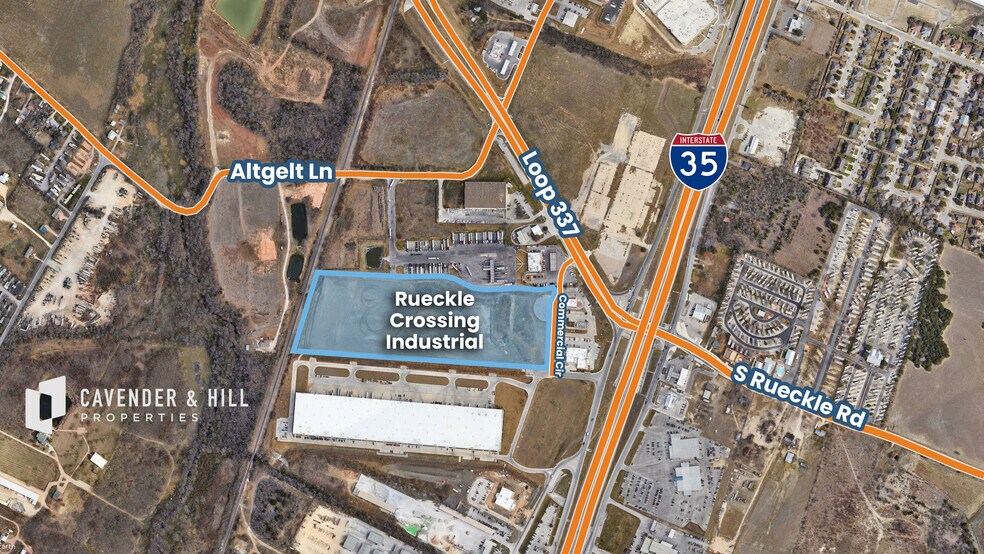 Commercial Circle, New Braunfels, TX à louer - Aérien – Image 3 sur 9