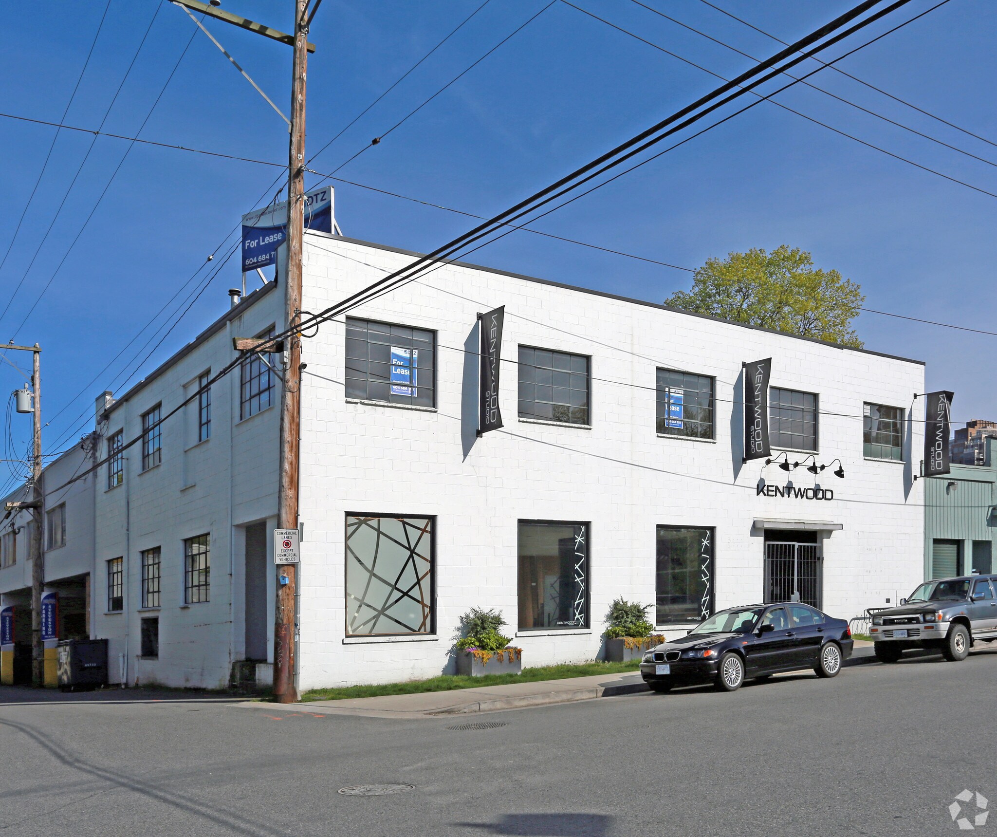 2058-2060 Pine St, Vancouver, BC à louer Photo principale– Image 1 sur 6