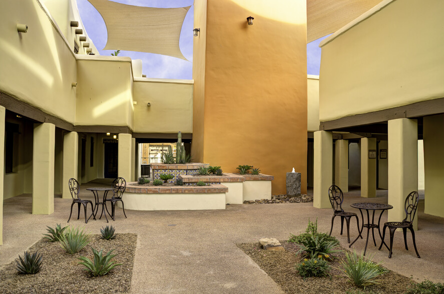 9755 N 90th St, Scottsdale, AZ à louer - Photo de l’immeuble – Image 2 sur 6