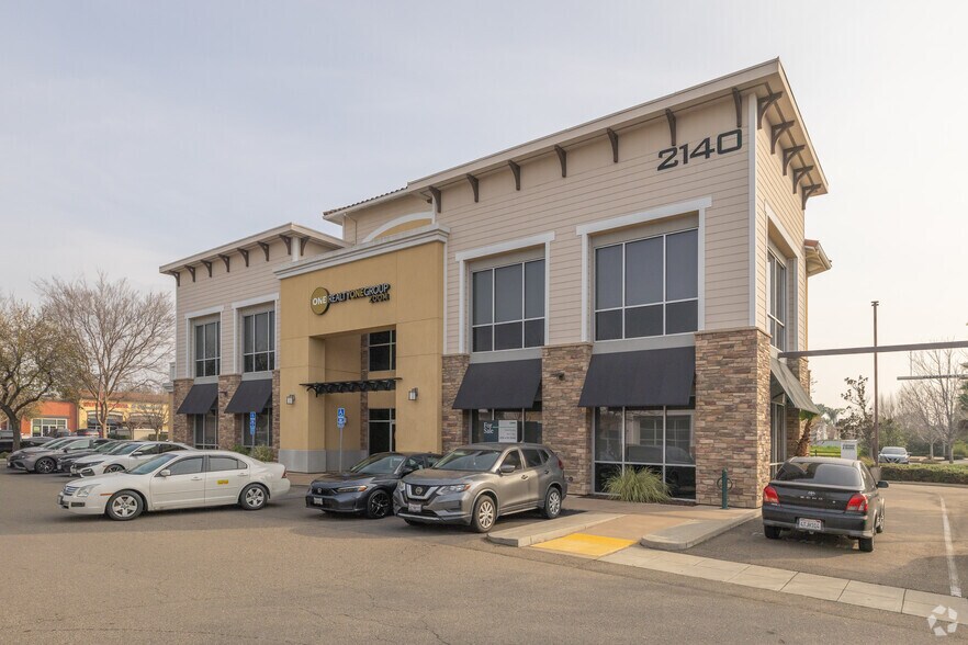 2140 W Grant Line Rd, Tracy, CA à louer - Photo de l’immeuble – Image 2 sur 56