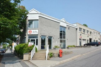 Plus de détails pour 37 Rue Sainte-Anne, Ste-Anne-de-Bellevue, QC - Local commercial à vendre