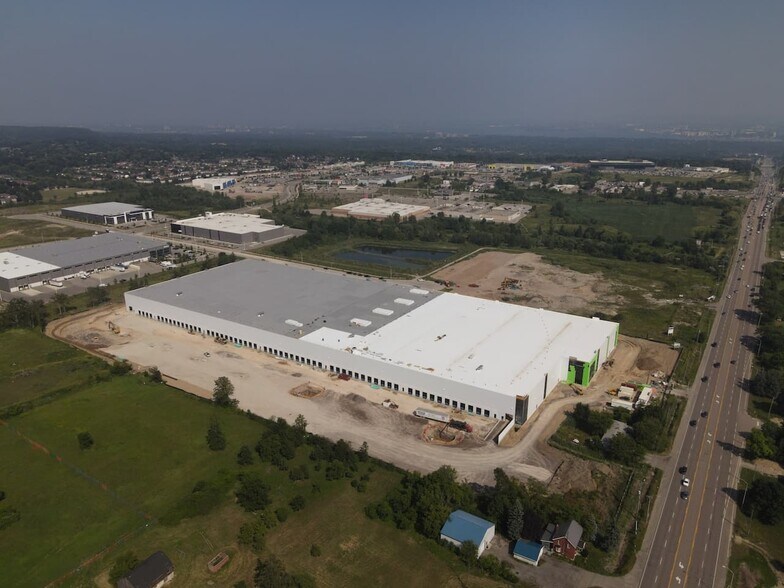 22 Medicorum Pl, Hamilton, ON à louer - Photo de la construction – Image 3 sur 12