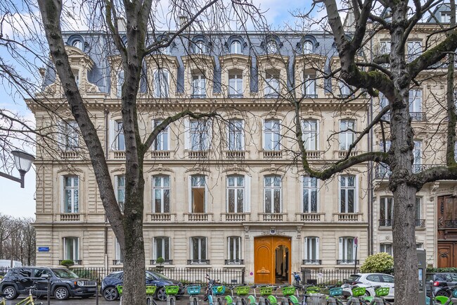 Plus de détails pour 1 Avenue Franklin D. Roosevelt, Paris - Bureau à louer