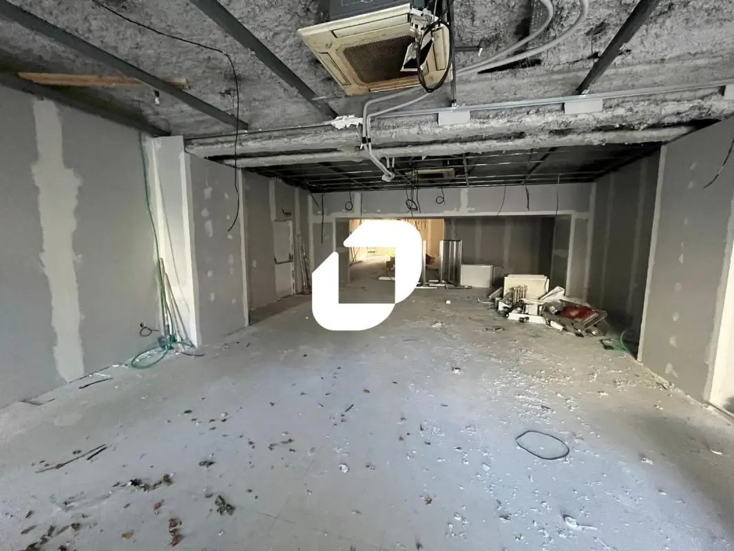 Local commercial dans Lens à louer Photo de l’immeuble– Image 1 sur 7