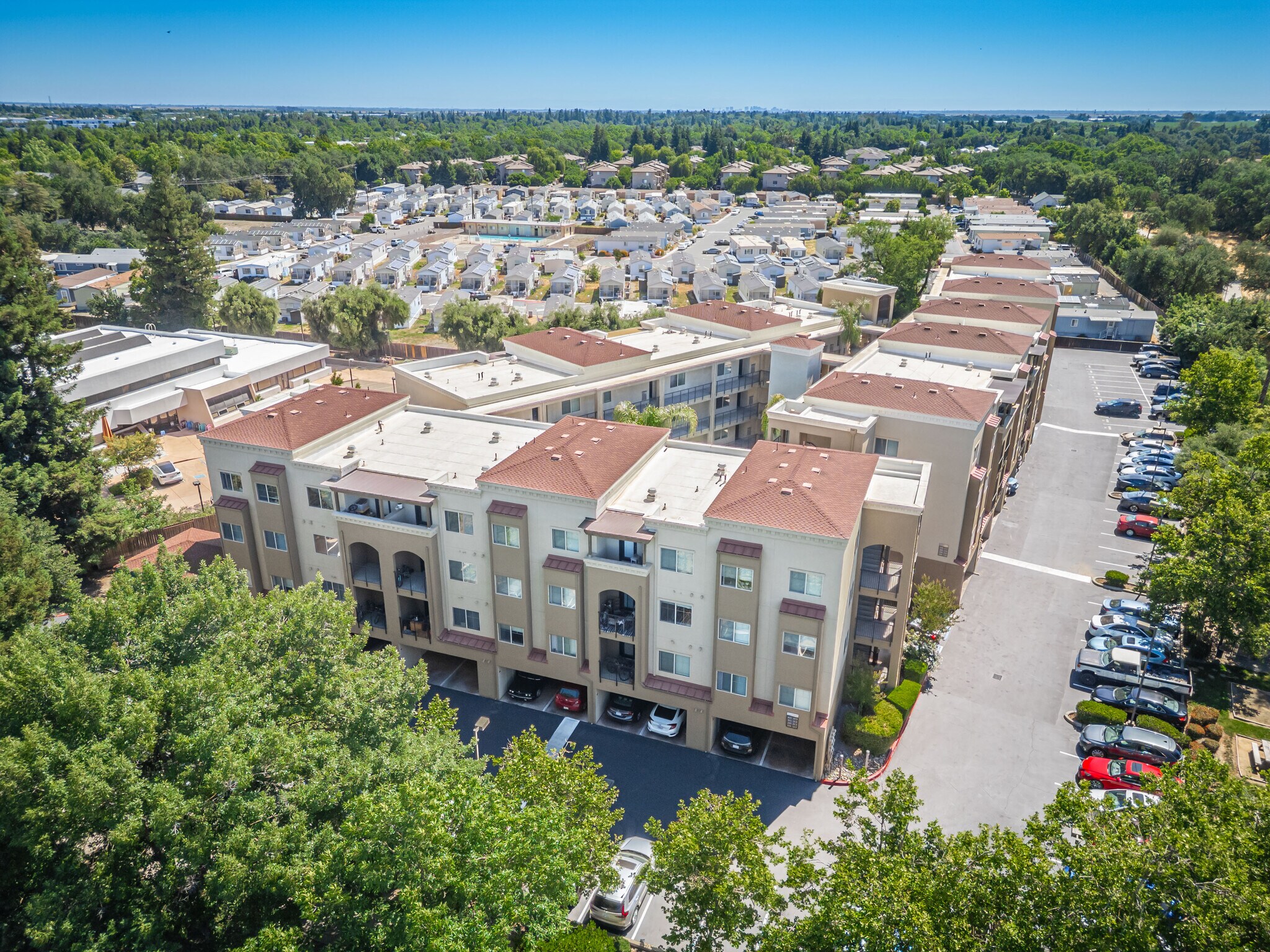1666 Da Vinci Ct, Davis, CA à vendre Photo de l’immeuble– Image 1 sur 64