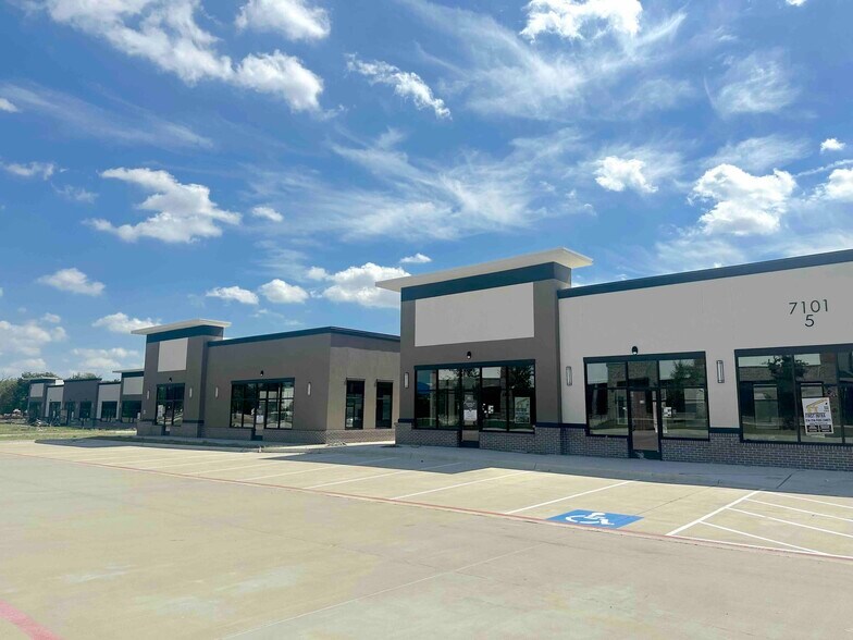 7101 Custer Rd, Frisco, TX à louer - Photo de l’immeuble – Image 3 sur 5