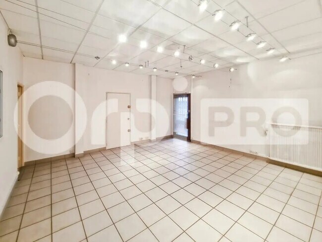 Plus de détails pour Bureau à vendre