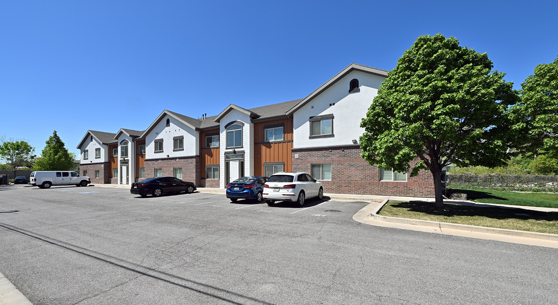 3602 S 4200 W, West Valley City, UT à vendre Photo de l’immeuble– Image 1 sur 13