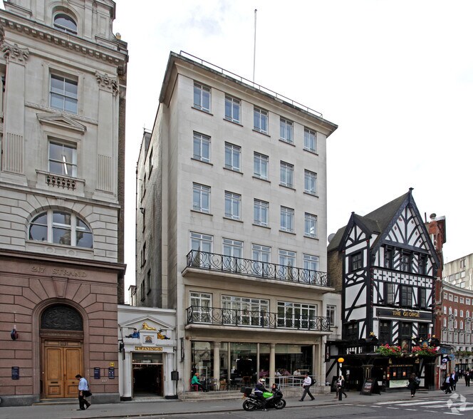215. Strand, Londres à vendre - Photo de l’immeuble – Image 3 sur 11