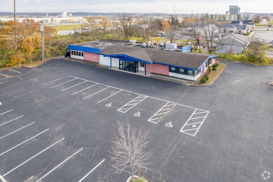 11580 Chester Rd, Cincinnati, OH à louer - Aérien – Image 2 sur 4
