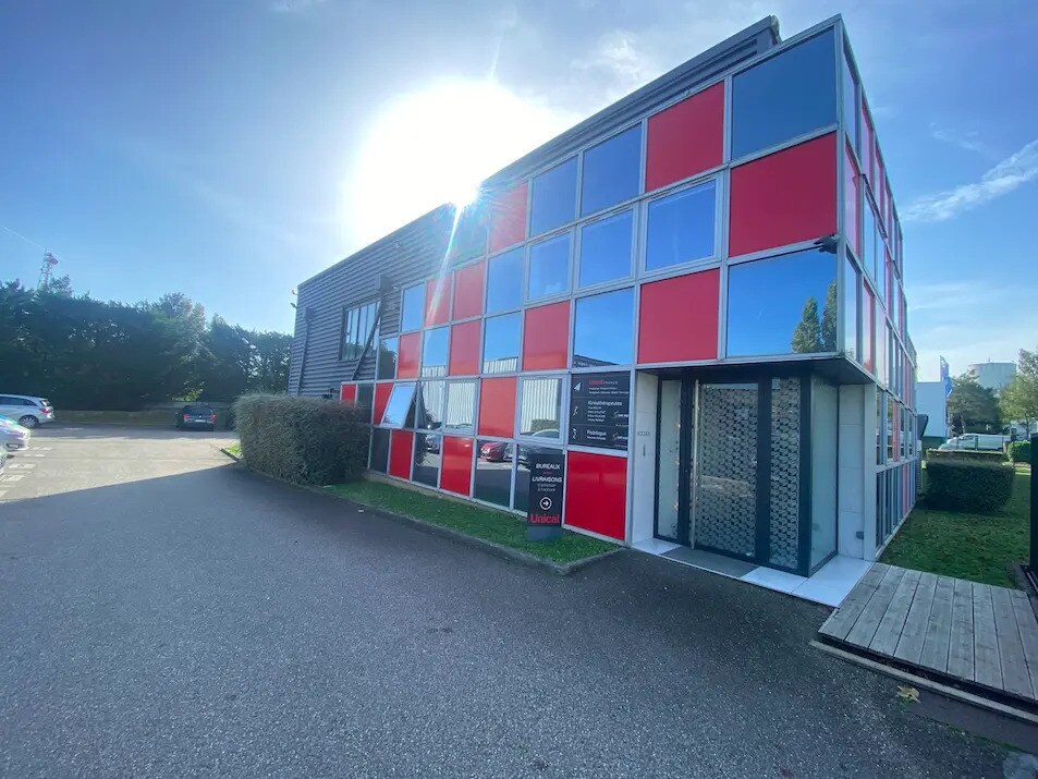 250 Rue Hélène Boucher, Rillieux-la-Pape à vendre Photo de l’immeuble– Image 1 sur 5