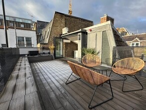 20-21A D'arblay St, Londres à louer Photo intérieure– Image 2 sur 3